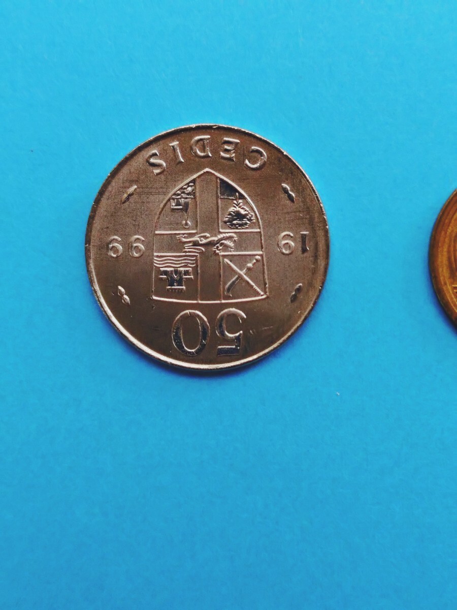 外国コイン ガーナ  (Tー313) 楽器 (ドラム) 50セディ硬貨 1999年_画像5