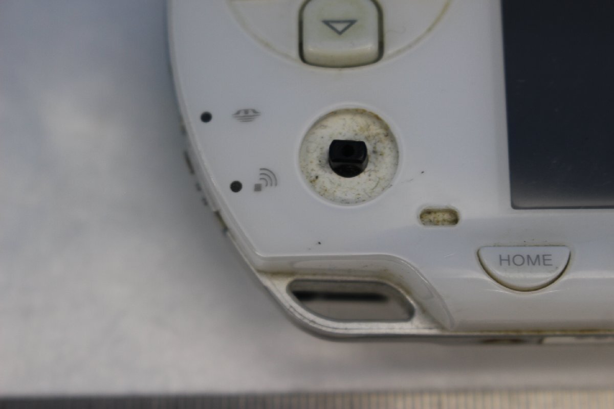 E1255★★同梱不可★★PSP 1000番 本体 ジャンク_画像2