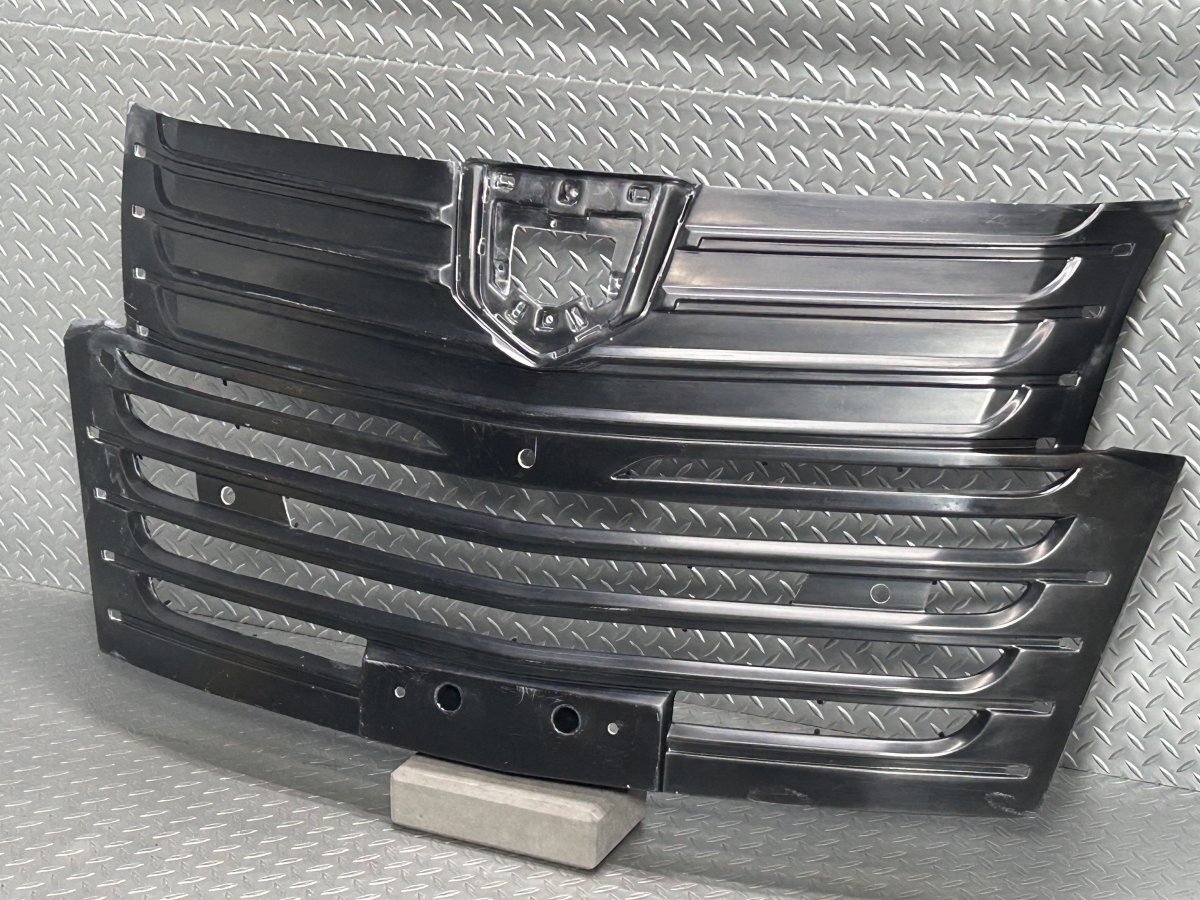 【新品】ROWEN 30系 アルファード 後期 Sグレード フロントグリル 未塗装ゲルコート 品番1T031C00 ロエン ロウェン (24060119)_画像3