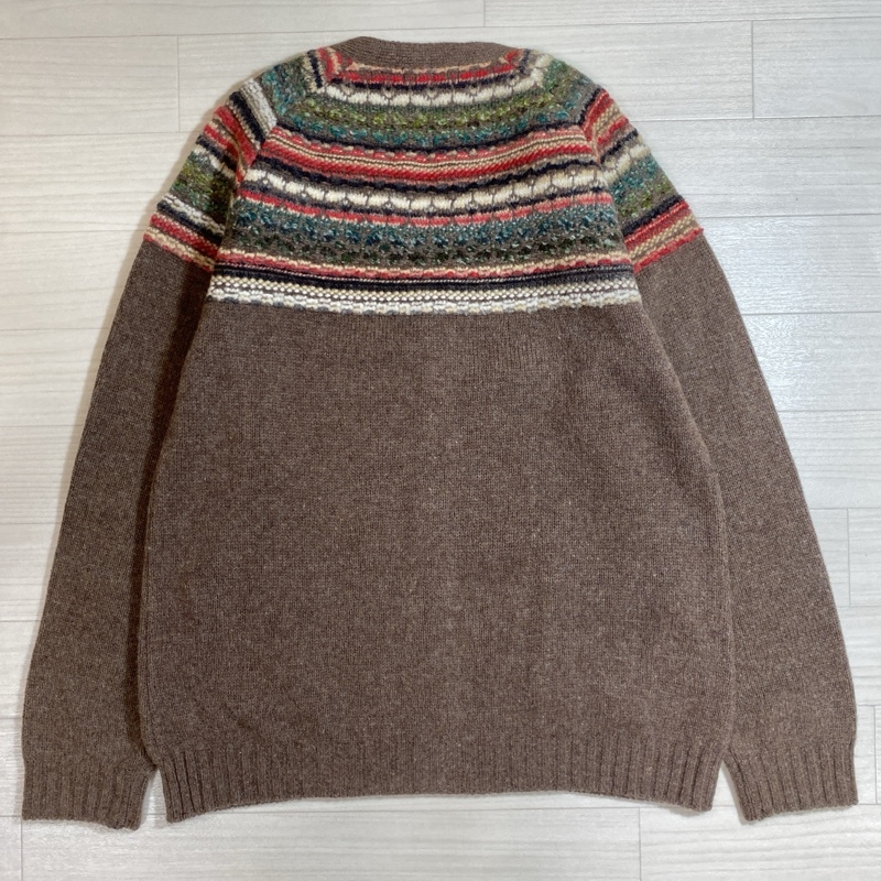 M.&KYOKO/エムアンドキョウコ/ショルダー総柄ステッチ切替/Vネック/5B/ウールカーディガン/ブラウン系/フロントポケット_画像2