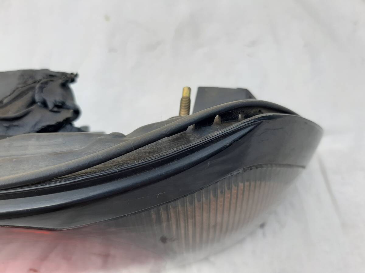 日産 スカイライン R32 4ドア テールランプ テールライト 右 KOITO 220-66193 (管理No.M9)_画像3