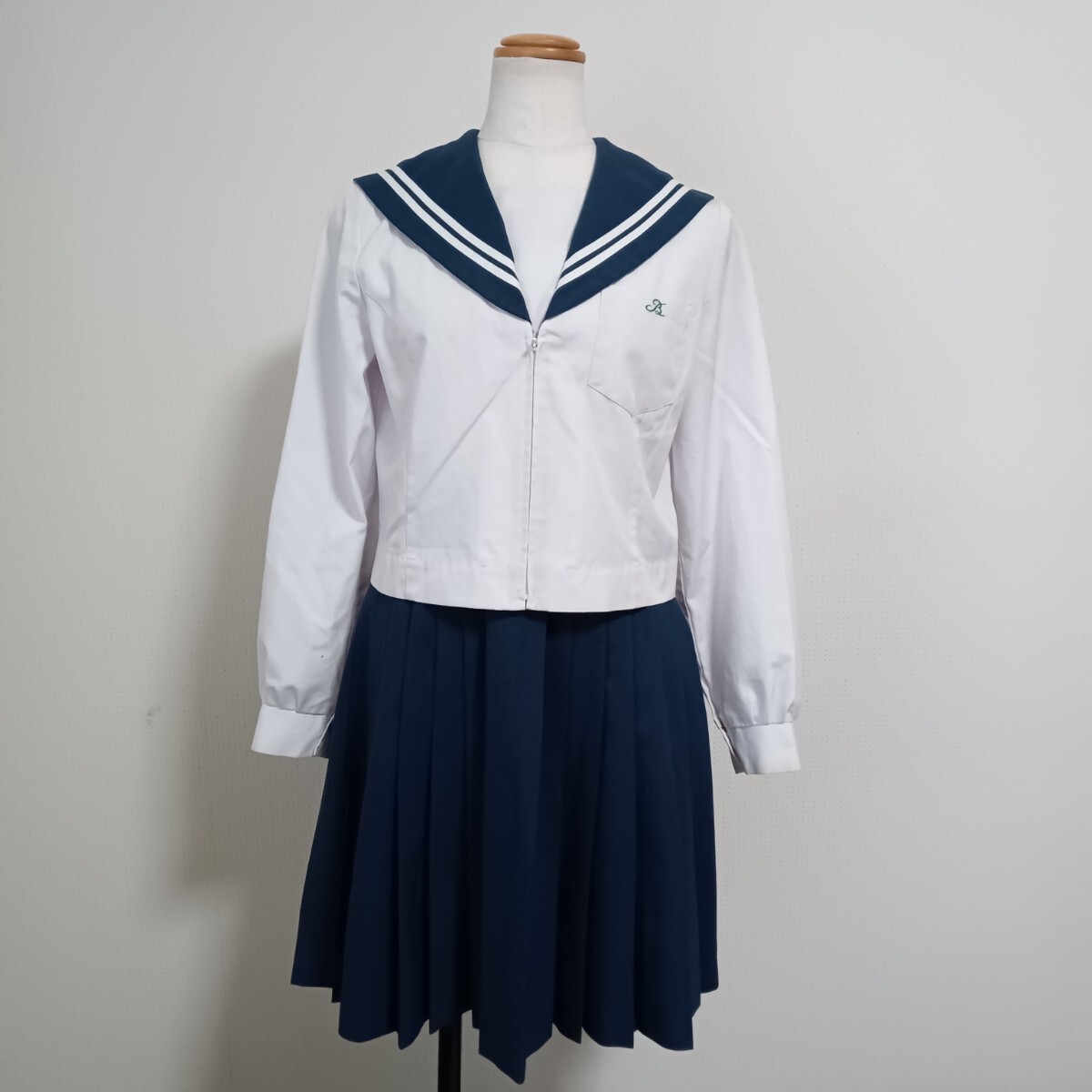 愛知県 尾北高校 制服 夏セーラー服スカート W63丈54 SE1957