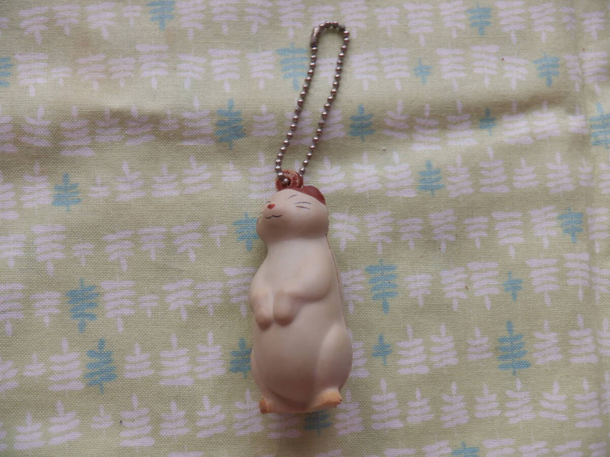 E9　中古チェーンストラップ　『ジブリ　猫の恩返し　オリジナルキャラクター　ナルト　チェーンストラップ』　ハウス食品　おまけ　その25_画像1