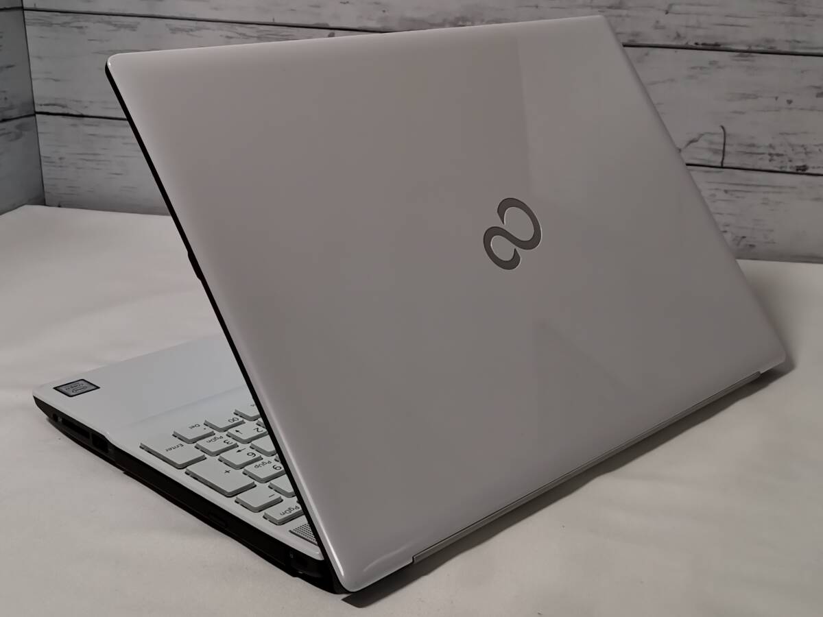 ◇USB回復ドライブ添付 富士通 FMV LIFEBOOK AH53/D3 FMVA53D3W [プレミアムホワイト]i7-8565U/メモリ32GB/M.2 SSD1TB/BD/win11/office2024_画像5