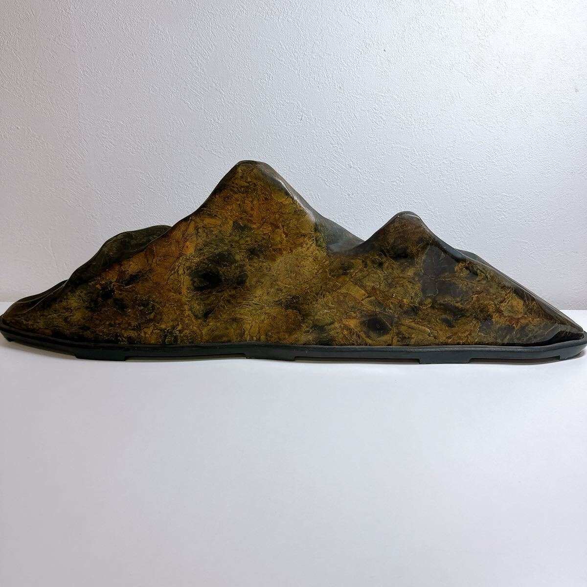 希少大型 水石 鑑賞石 天然石 山岳石 横幅60cm 重量10kg 床の間 飾石 山 _画像5