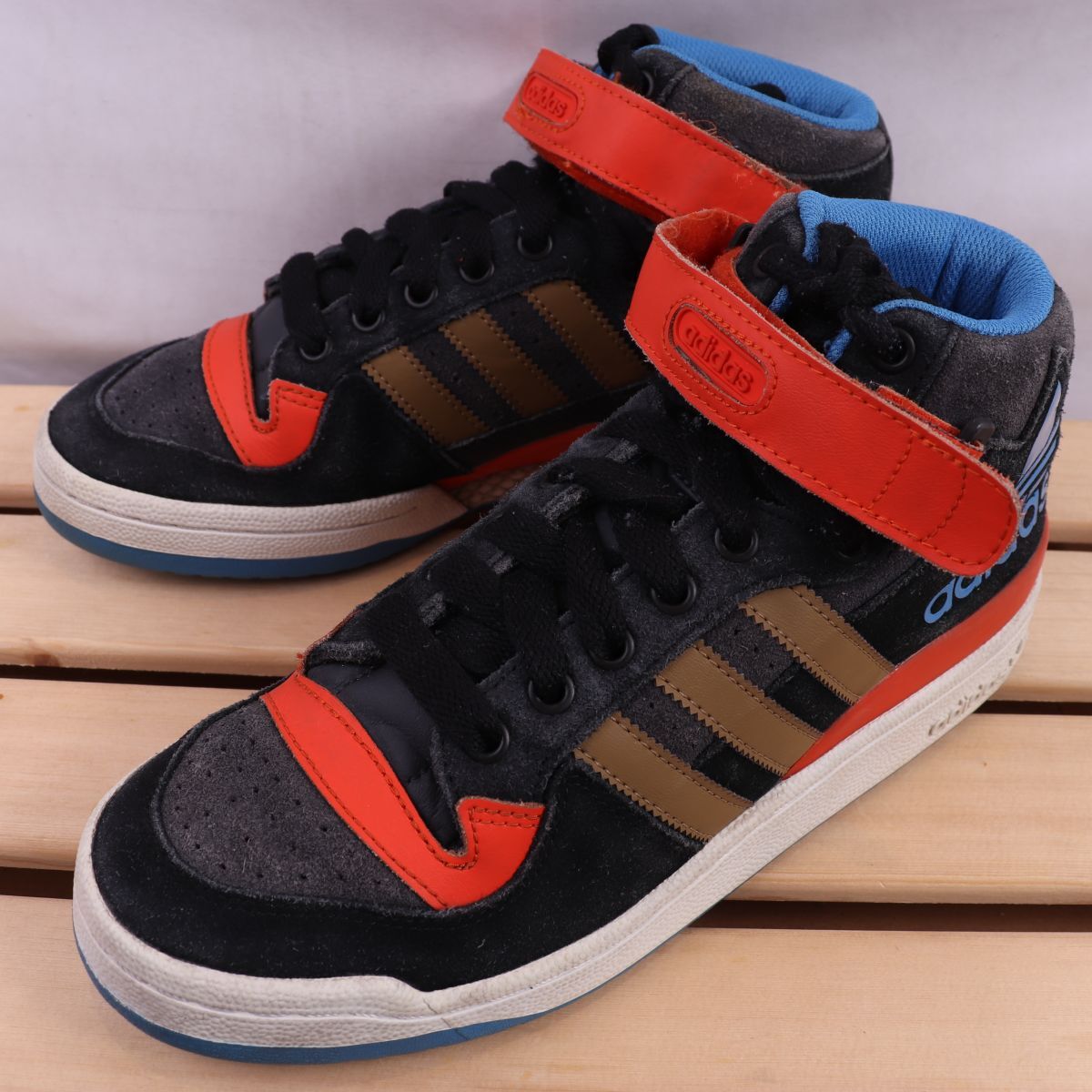 z1855 アディダス フォーラム ミッド US7 1/2 25.5cm/黒 ブラック オレンジ 青 茶 白 マルチ adidas sFORUM MID メンズ スニーカー 中古_画像1
