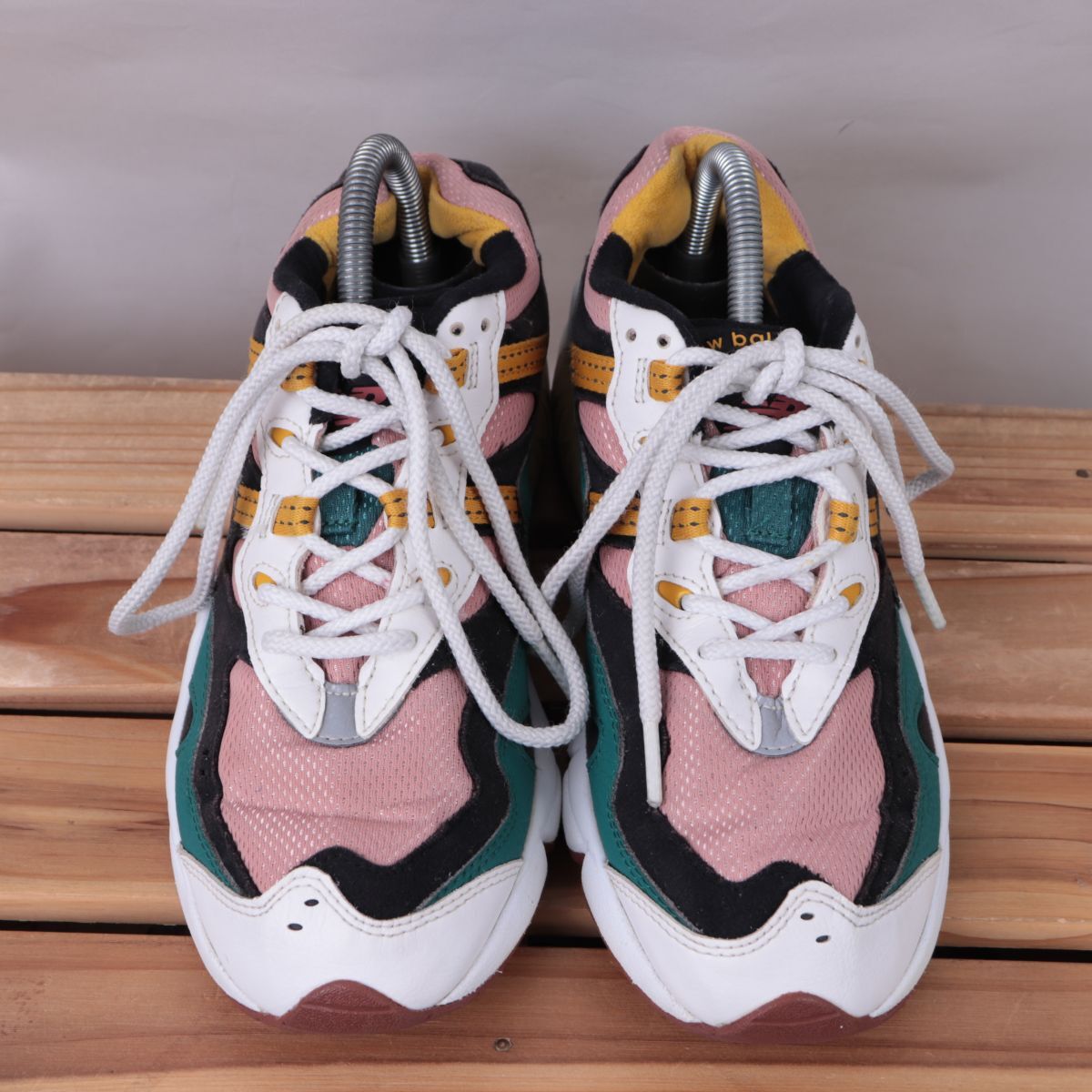 z2092【850】ニューバランス US7 25.0cm/ピンク 白 緑 newbalance メンズ ユニセックス スニーカー 中古_画像2