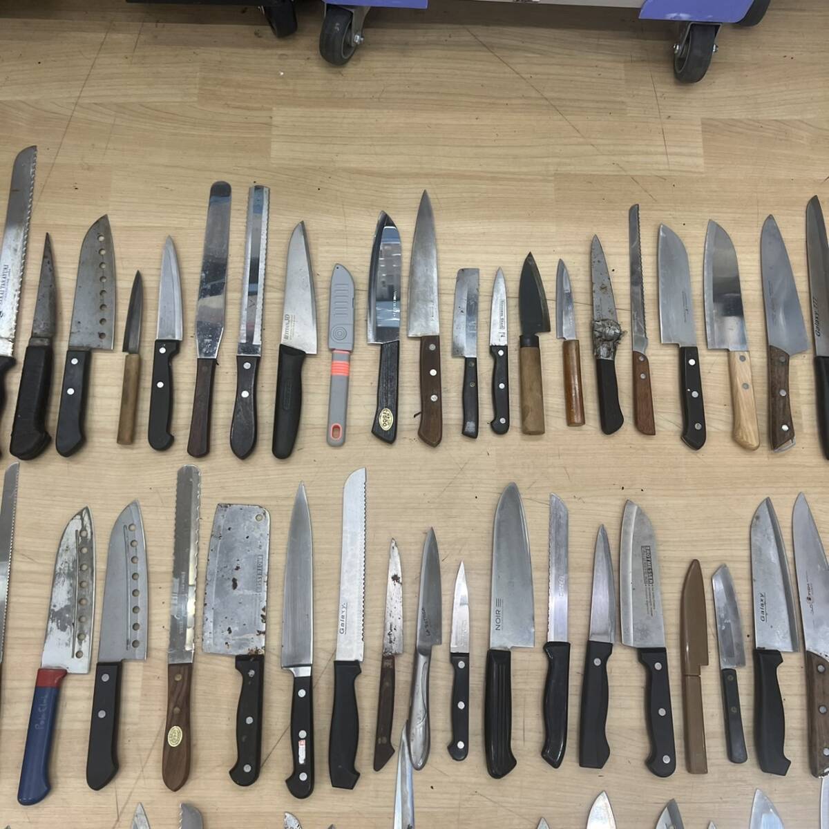 【未検品】和包丁 洋包丁 まとめ売り 100本以上 三徳包丁 牛刀 刺身 柳刃 中華 菜切り ペティナイフ 料理 調(diào)理道具 調(diào)理器具 ②