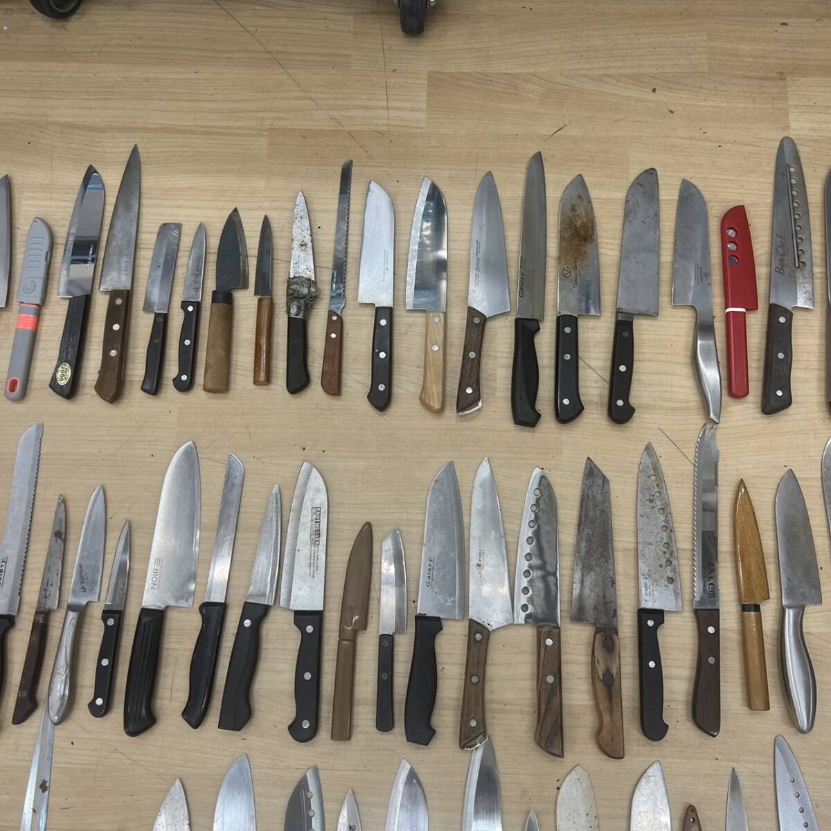 【未検品】和包丁 洋包丁 まとめ売り 100本以上 三徳包丁 牛刀 刺身 柳刃 中華 菜切り ペティナイフ 料理 調(diào)理道具 調(diào)理器具 ②