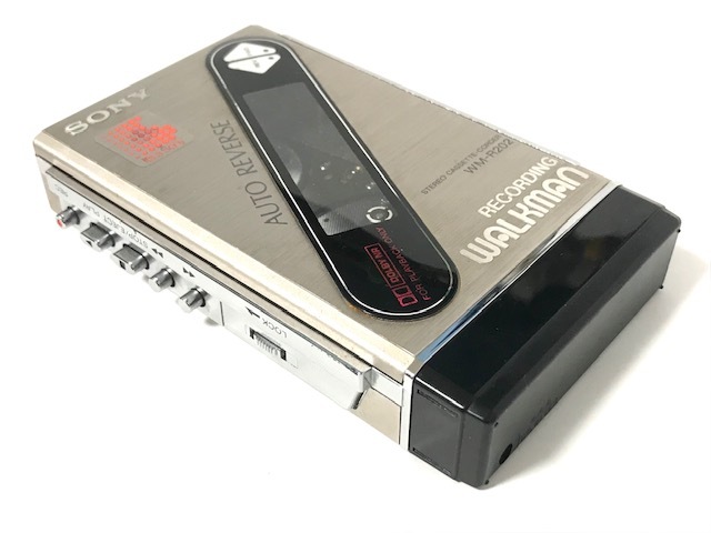 [美品][希少][美音][整備品] SONY ウォークマン WM-R202 電池ボックス付き シャンパンゴールド (カセットテープ 再生/録音)
