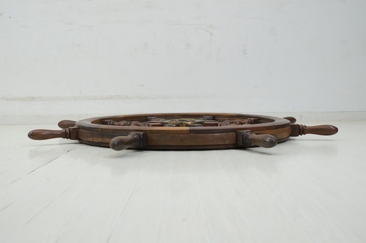 東ハ:【インテリア】船舶 木製ラット 幅約93㎝ 操舵輪 船かじ 船ハンドル 壁飾り ディスプレイアイテム ★送料無料★_画像2