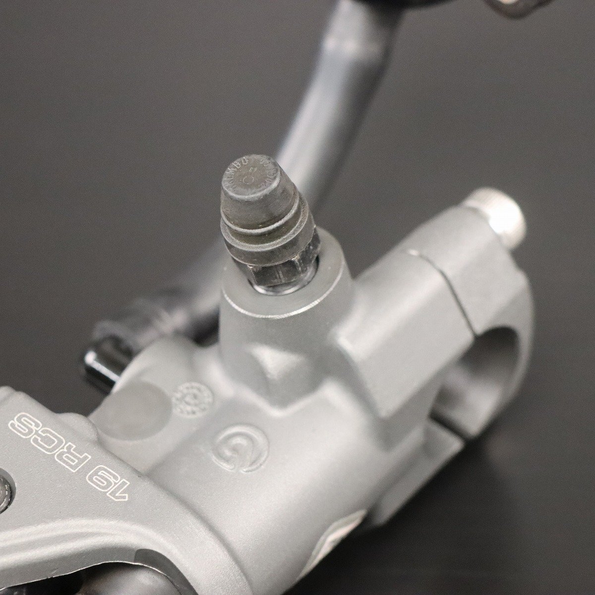 激安！ブレンボ制19RCSラジアルマウントクラッチマスターシリンダー18-20可変！