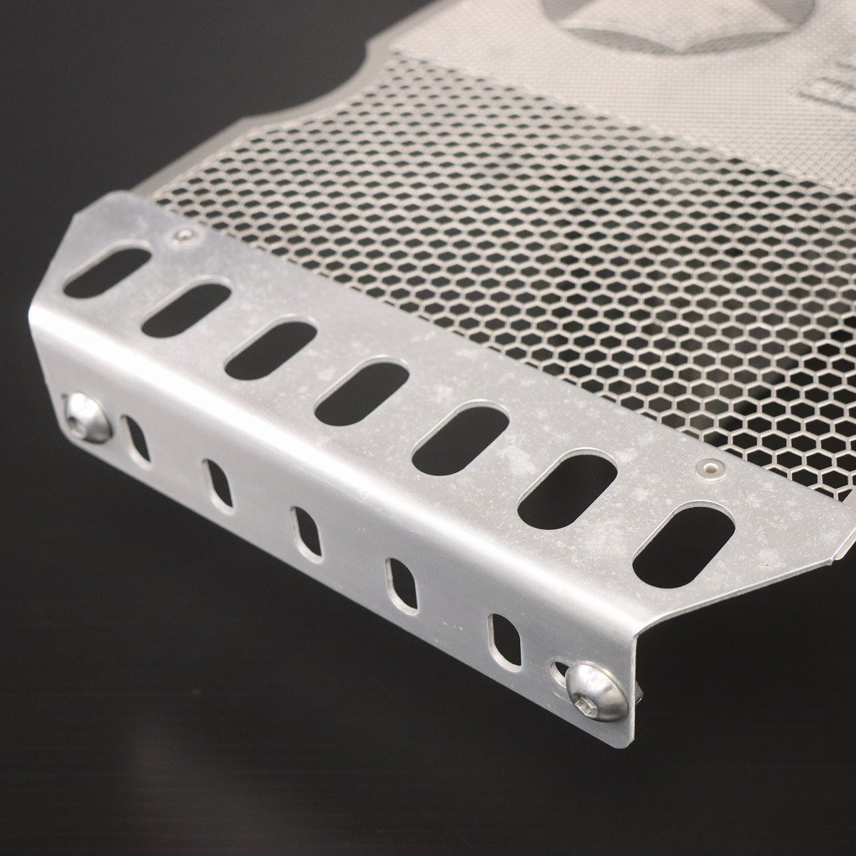 激安！CB1300SF/CB1300SB用BEET制ラジエーターコアガード/最速！SC54/2003～