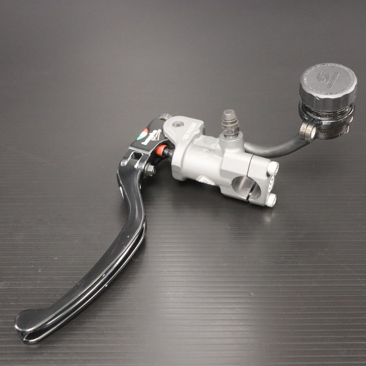 激安！ブレンボ制19RCSラジアルマウントクラッチマスターシリンダー18-20可変！