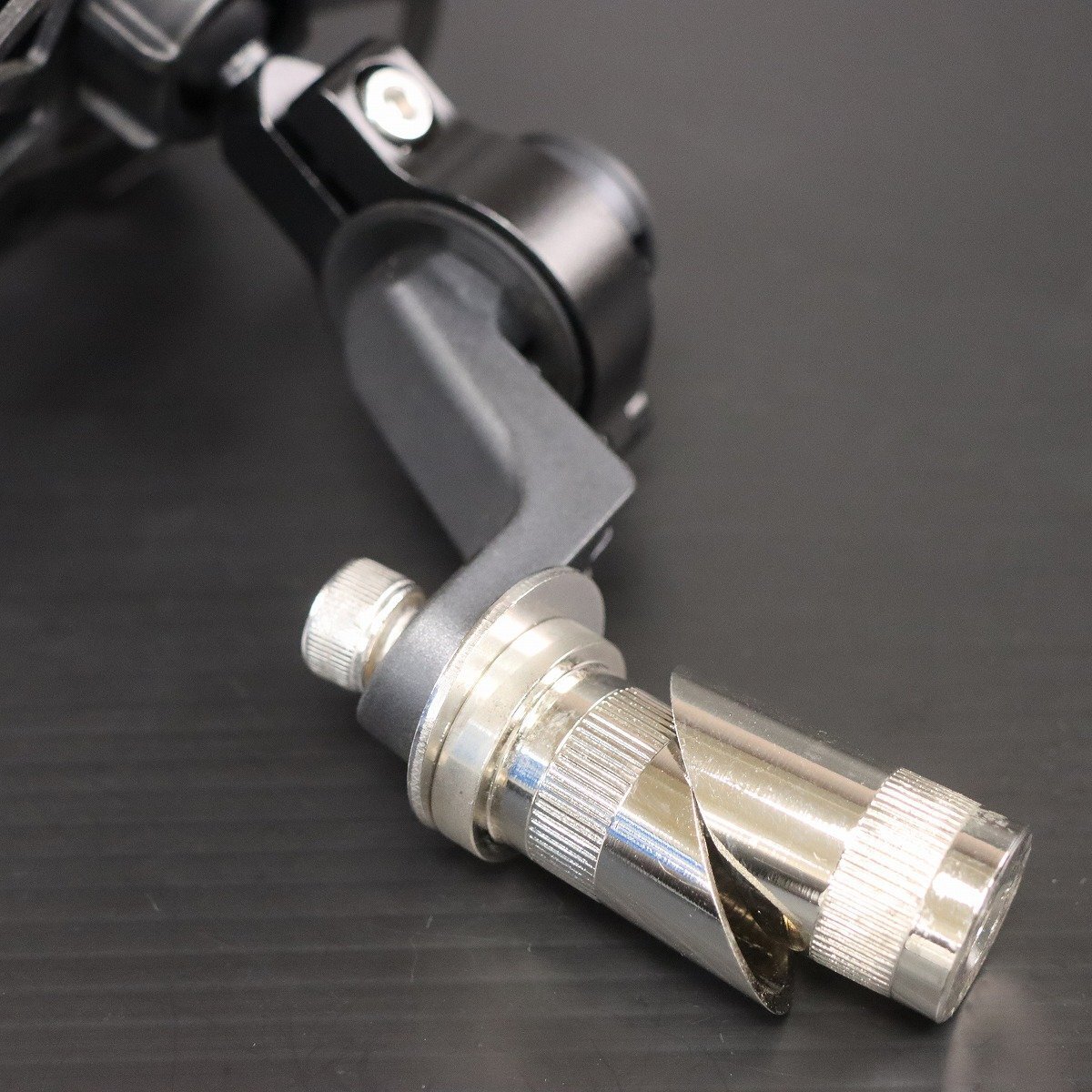 激安！KAEDEAR/カエディア制スマートフォンホルダー/クイックホールド KDR-M11C！ステムホールアタッチメント付き