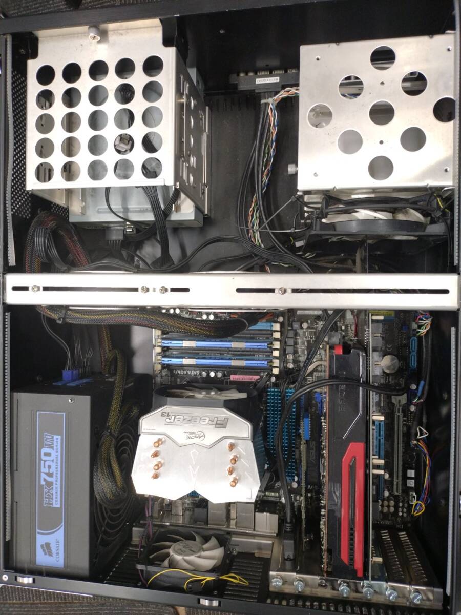 【09】Lian Li PC-C32 橫置き 大型 ケース Intel(R)Core(TM)i7 CPU 950@3.07GHz メモリあり HDDなし