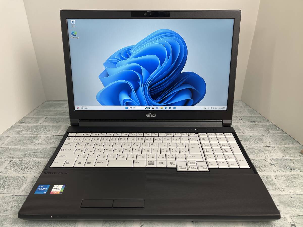 富士通 LIFEBOOK A5513/RX 2024年10月発表モデル Intel Core i5-1335U メモリ16GB+SSD256GB+DVD 顔認証 15.6型FHD Win11 送料無料 N7J1116_画像2