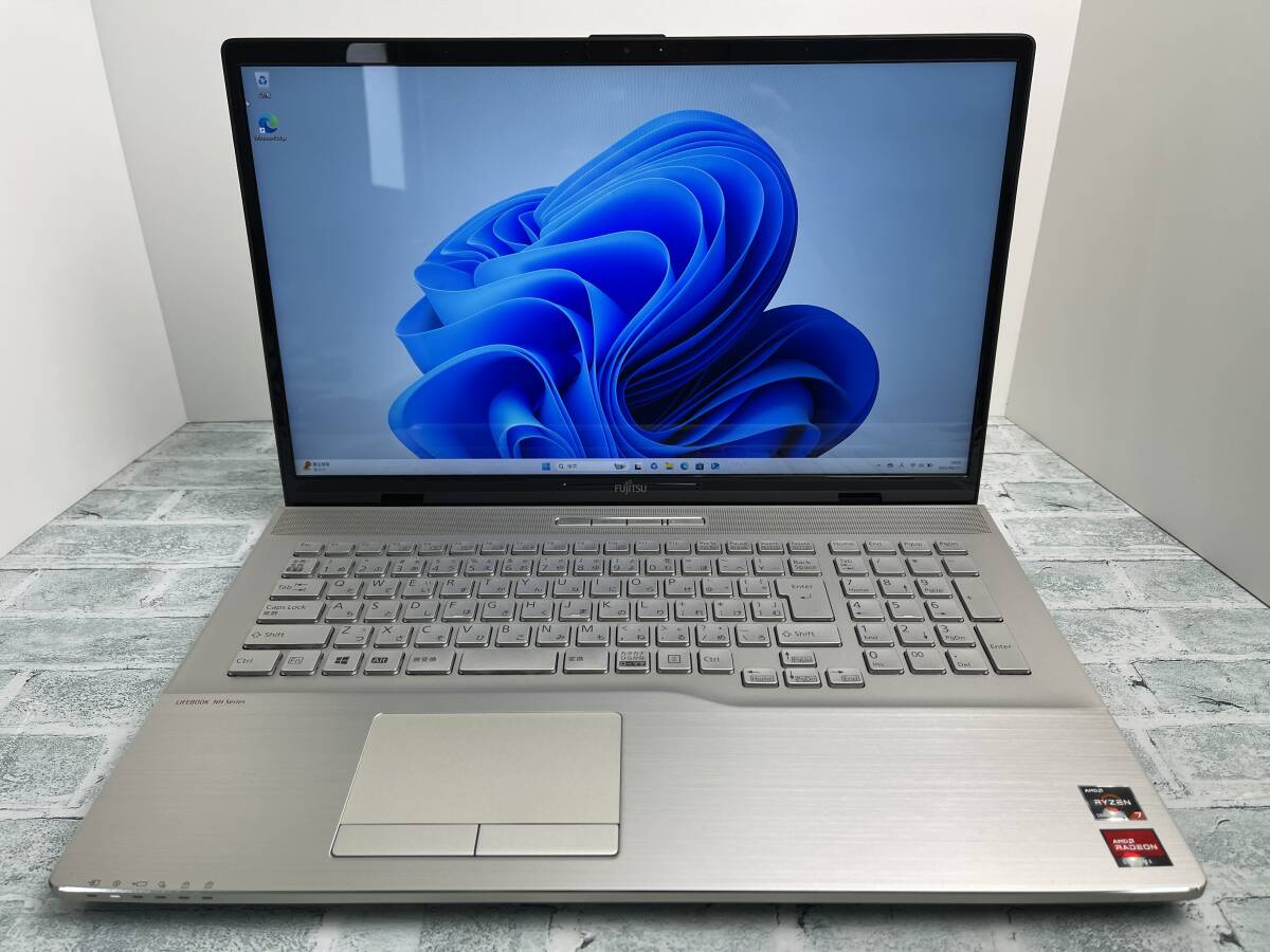 富士通 LIFEBOOK NH77/F3 AMD Ryzen 7 5700U メモリ16GB+SSD512GB+DVD 17.3型FHD Win11 送料無料 N7J1133_画像2