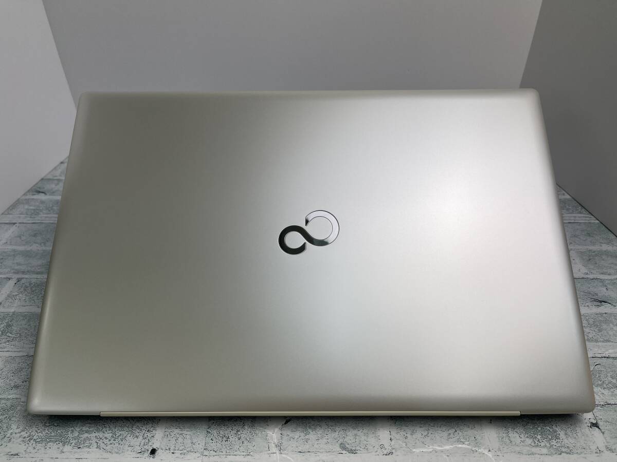 富士通 LIFEBOOK NH77/F3 AMD Ryzen 7 5700U メモリ16GB+SSD512GB+DVD 17.3型FHD Win11 送料無料 N7J1133_画像6