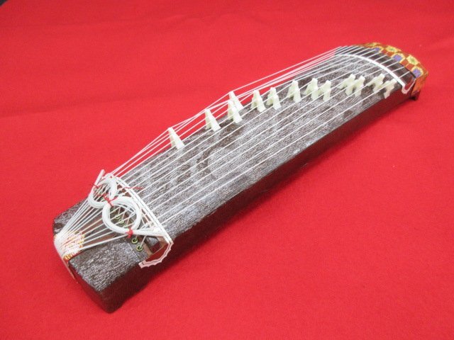 o039* Mini кото / полная ширина 30cm /. кото / струнные инструменты / короткий кото / 13 струна / не использовался 