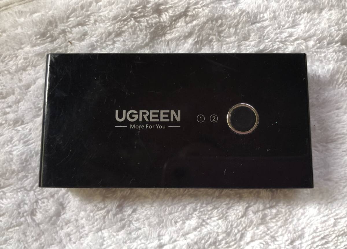 送料無料！★UGREEN 2 IN 4 OUT USB SHARING SWITCH BOX_画像1