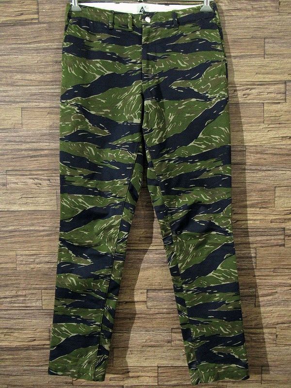 送無 希少 美品 THE Mongolian Choppsss THE モンゴリアンチョップス ボンタンスリム ボンスリ タイガーカモ テーパード スリム パンツ 3 L_画像2