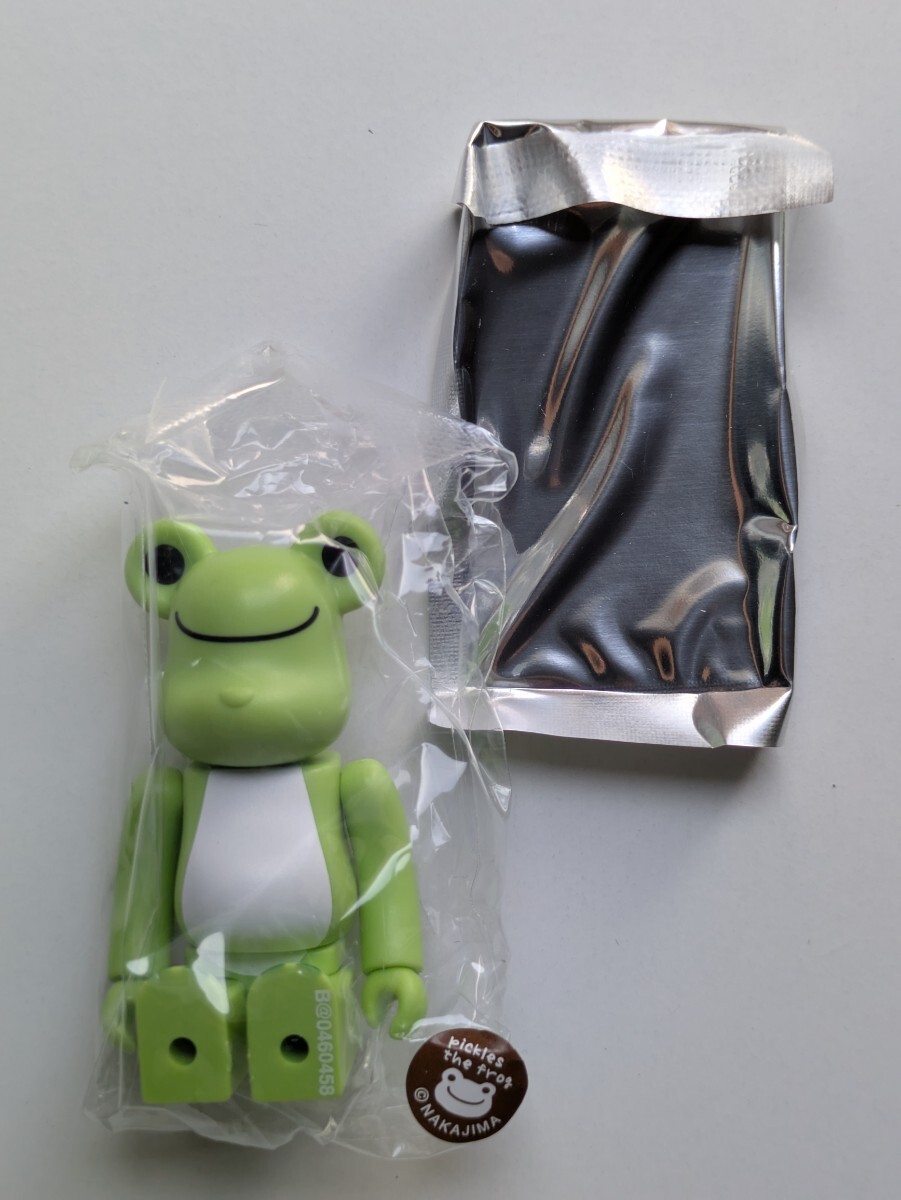BE@RBRICK SERIES 46 ANIMAL アニマル かえるのピクルス 内袋 カード 未開封 メディコム・トイ ベアブリック シリーズ 46_画像2