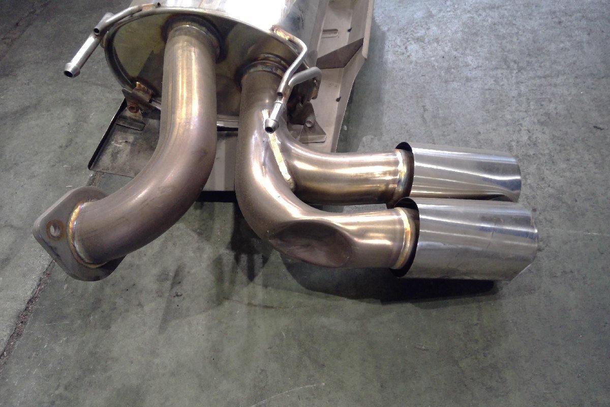 (H)トヨタ 86/ZN6/前期 TRD リアマフラー 遮熱版付 ジャンク 【個人様宅宛ては西濃支店止め】 [2502879]