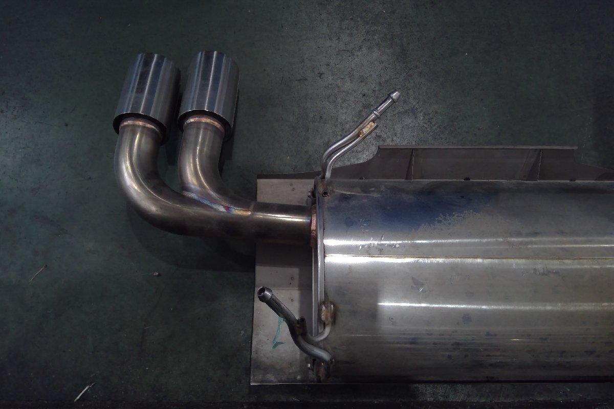 (H)トヨタ 86/ZN6/前期 TRD リアマフラー 遮熱版付 ジャンク 【個人様宅宛ては西濃支店止め】 [2502879]