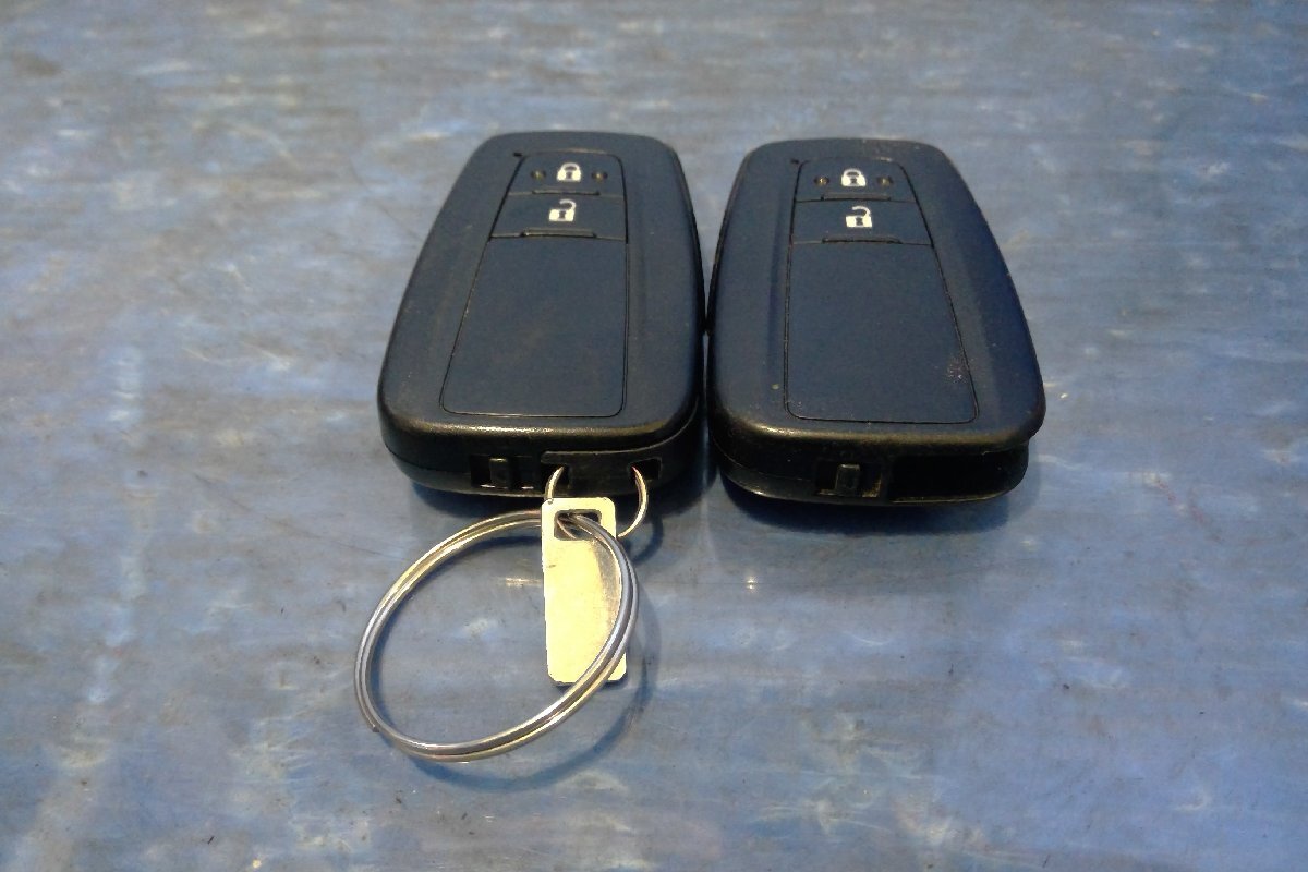 (H)トヨタ プリウス/ZVW51/ZVW50/50系 スマートキー 鍵 2ボタン 2個セット 2本 [2501575]