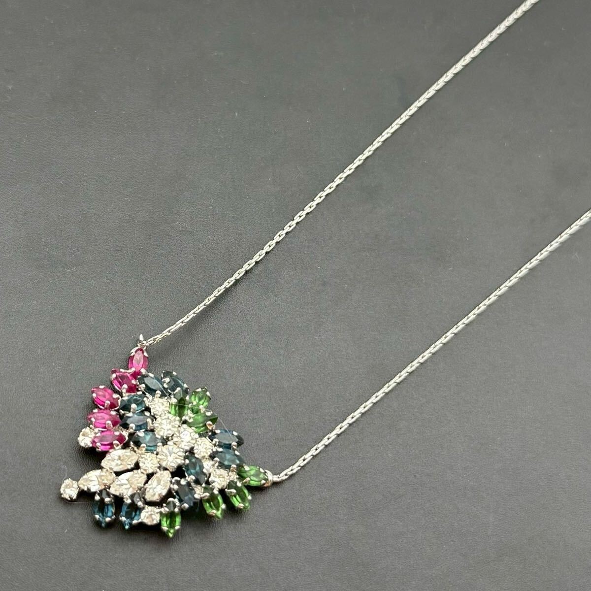 【希少?極美品】Christian Dior クリスチャンディオール ネックレス ペンダント シルバー 花 フラワー ラインストーン カラーストーン