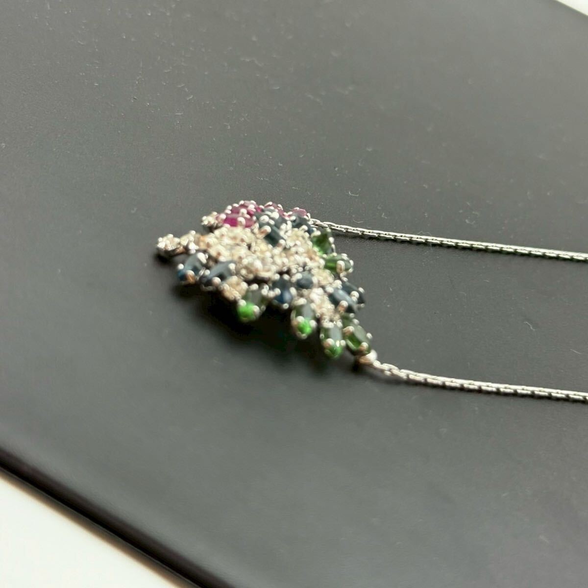 【希少?極美品】Christian Dior クリスチャンディオール ネックレス ペンダント シルバー 花 フラワー ラインストーン カラーストーン