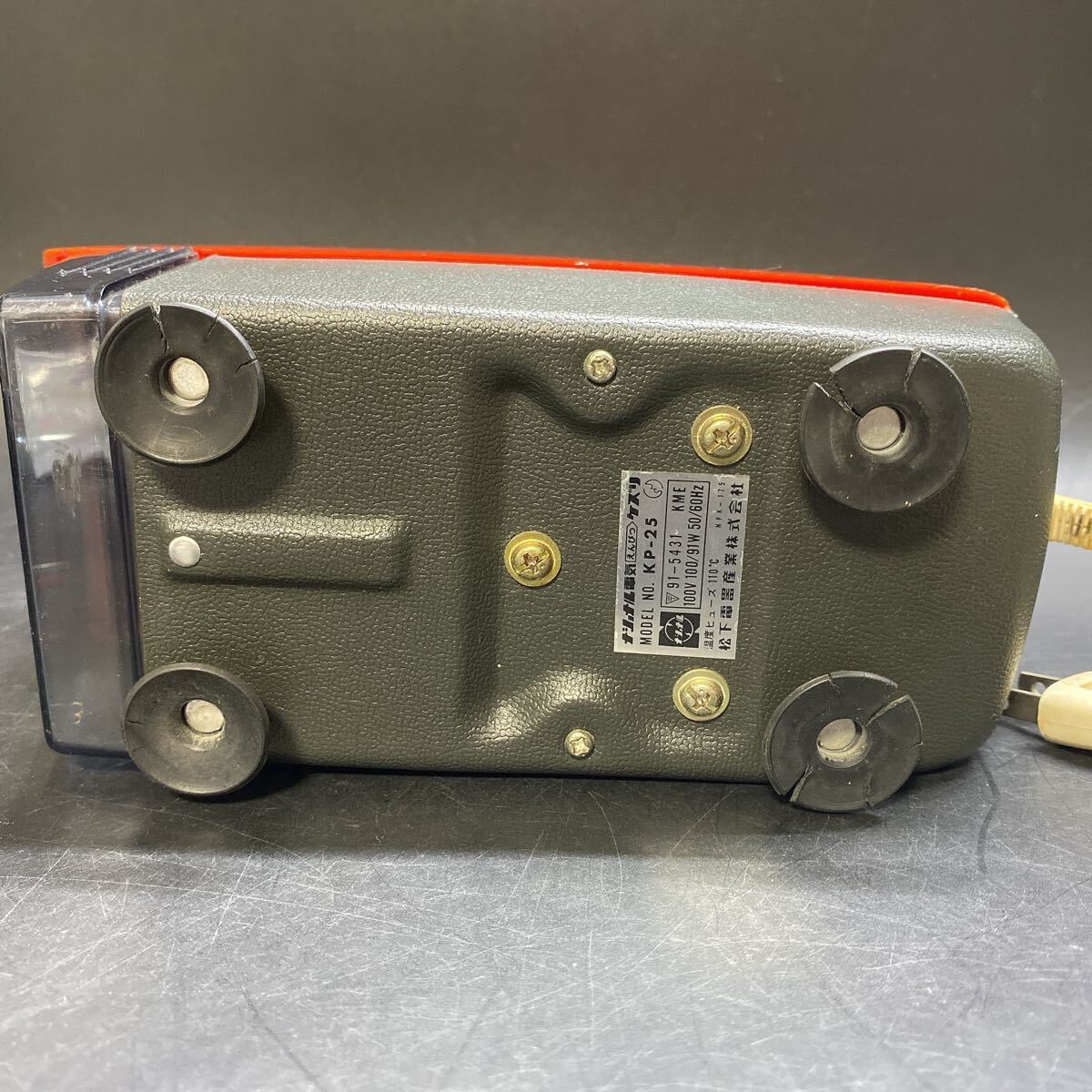 昭和レトロ 当時物 National ナショナル 電動鉛筆削り KP-25 レッド 動作確認済み 松下電器 電動シャープナー_画像7