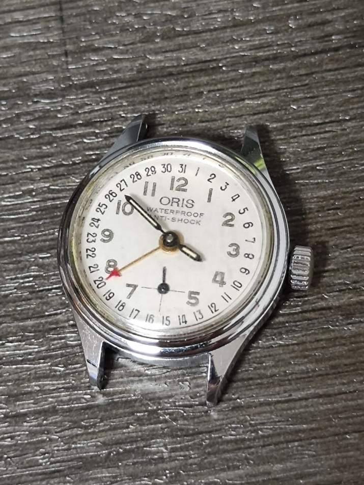 ジャンク品 ORIS レディース腕時計 白色文字盤 トリプルカレンダー スモセコ秒針 不動品 オリス