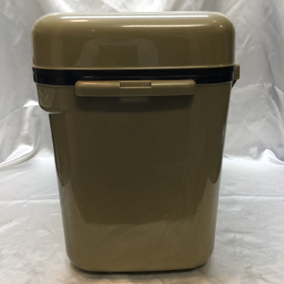 【未使用/保管品/TO】JEJアステージ クーラーボックス フォレスクルー ♯25 サンドベージュ アウトドア　MZ0915/0005_画像3