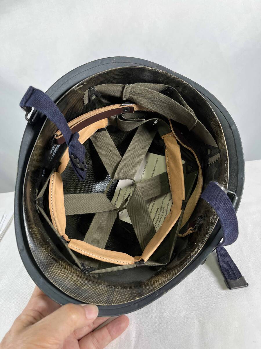  оригинал 1980 годы запад Германия Германия полосный . армия M1 шлем неиспользуемый товар товар сброшенный товар загрязнения царапина есть б/у товар обращение B