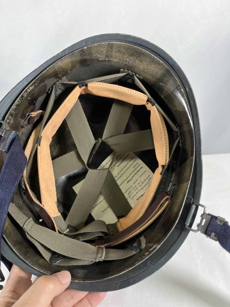  оригинал 1980 годы запад Германия Германия полосный . армия M1 шлем неиспользуемый товар товар сброшенный товар загрязнения царапина есть б/у товар обращение B