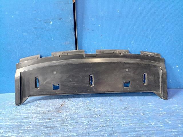 プジョー 307 GH-A307CC ラジエータ ラジエター下アンダーカバー 　管理番号AC4190_画像1