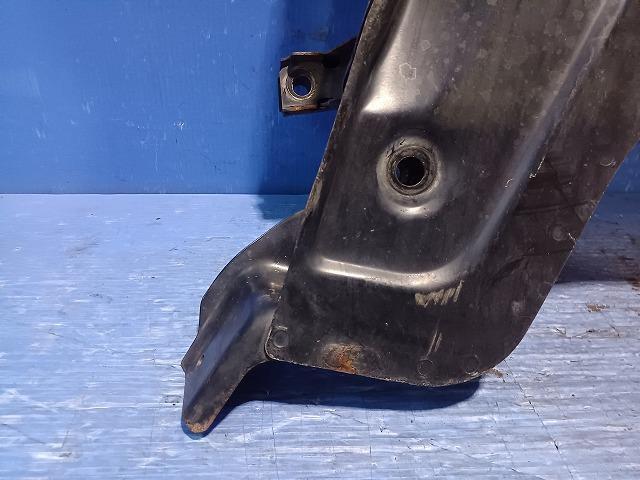 プジョー 307 GH-A307CC フロントメンバー 　管理番号AC4202_画像4