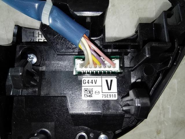 アテンザ LDA-GJ2FW ステアリングスイッチ 　純正品番GLF4-66-4M0 管理番号AC3613_画像6