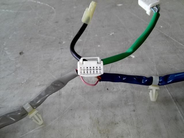 アテンザ LDA-GJ2FW ステアリングスイッチ 　純正品番GLF4-66-4M0 管理番号AC3613_画像8