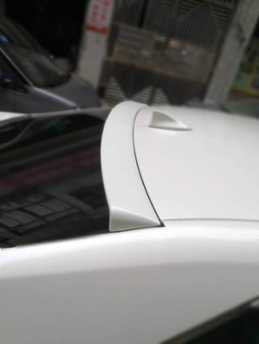 【2点セット】#062塗装済 クラウン S21#型 GRS210 AWS210 マジェスタ GWS210 リアルーフ+トランクスポイラー ホワイトパール _画像3