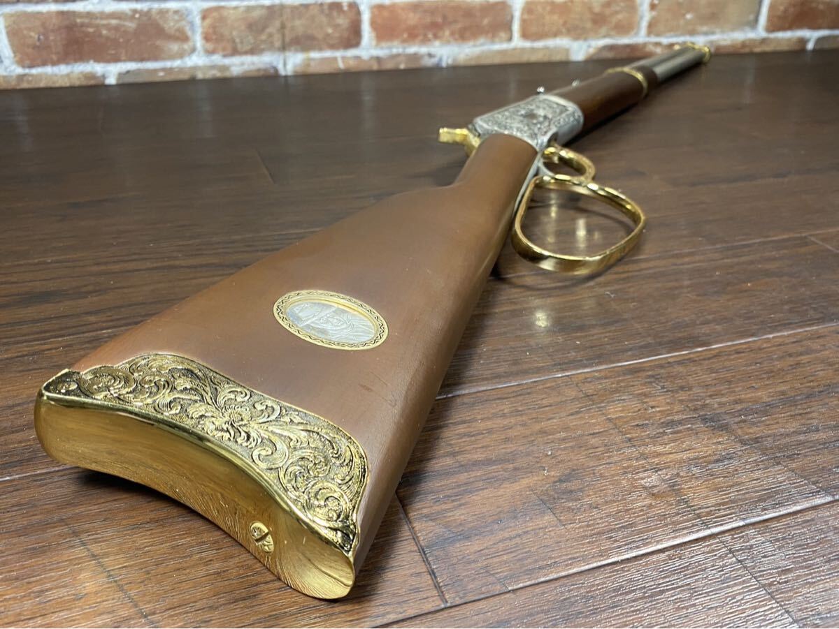 ♪♪フランクリンミント ジョン・ウェインモデル ウィンチェスター 1892 M44 40 モデルガン 飾り台付き♪♪_画像10