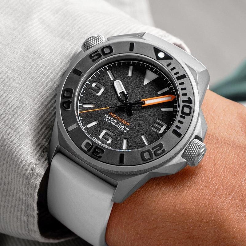 UNDONE（ アンダーン）機械式腕時計 Aquadeep アクアディープ シグナル ホワイト ラバーベルト_画像1