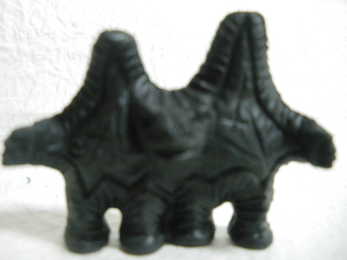 ポピー　ぺスター　黒　大版　怪獣消しゴム　HG　正規品　初期生産　ヴィンテージ　名鑑　ウルトラマン　同梱、郵送も可_画像1