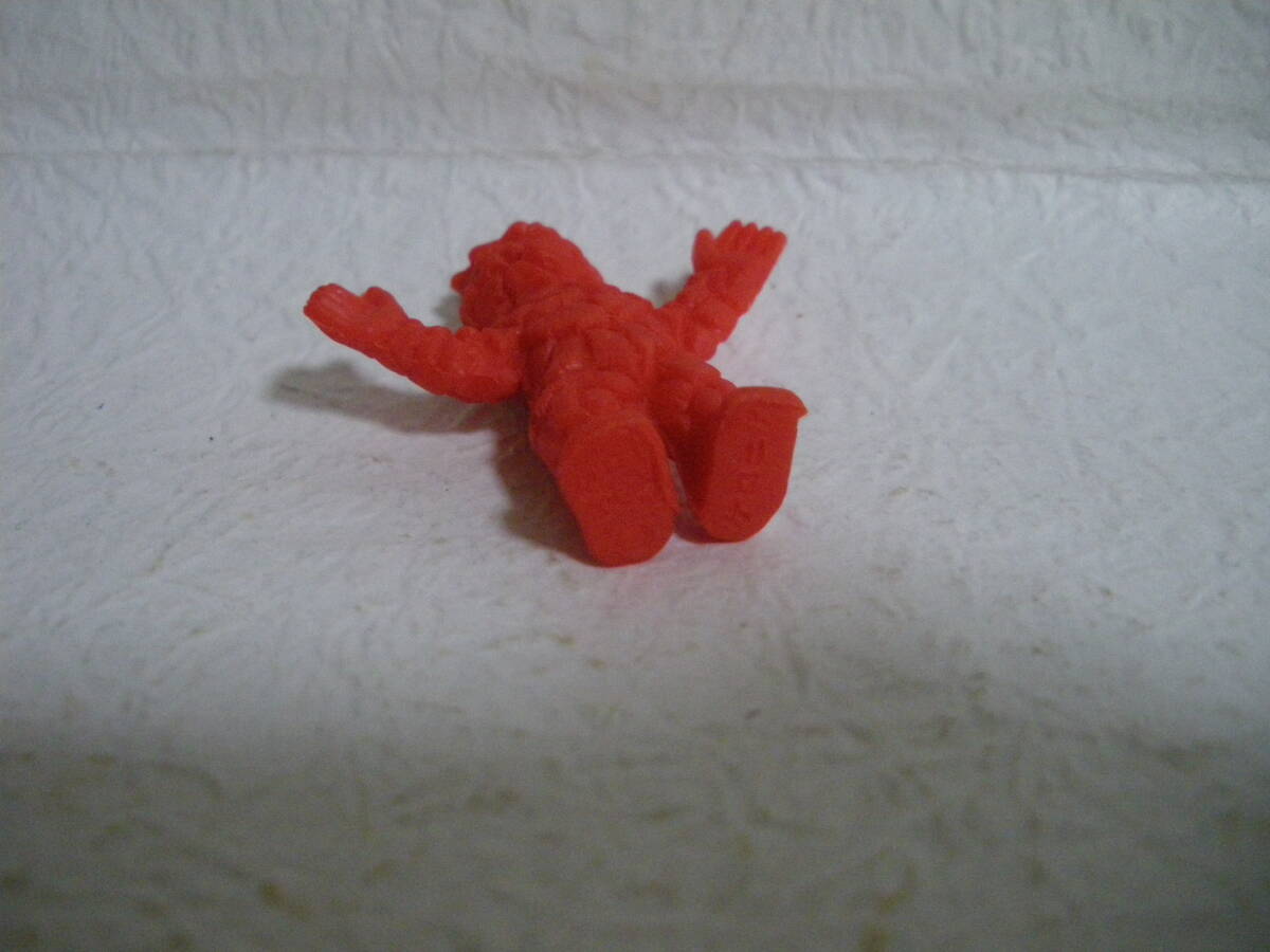 ポピー ケロニア 濃い赤 ミドル 怪獣消しゴム HG 正規品 後期生産 ヴィンテージ 名鑑 ウルトラマン 同梱、郵送も可_画像2