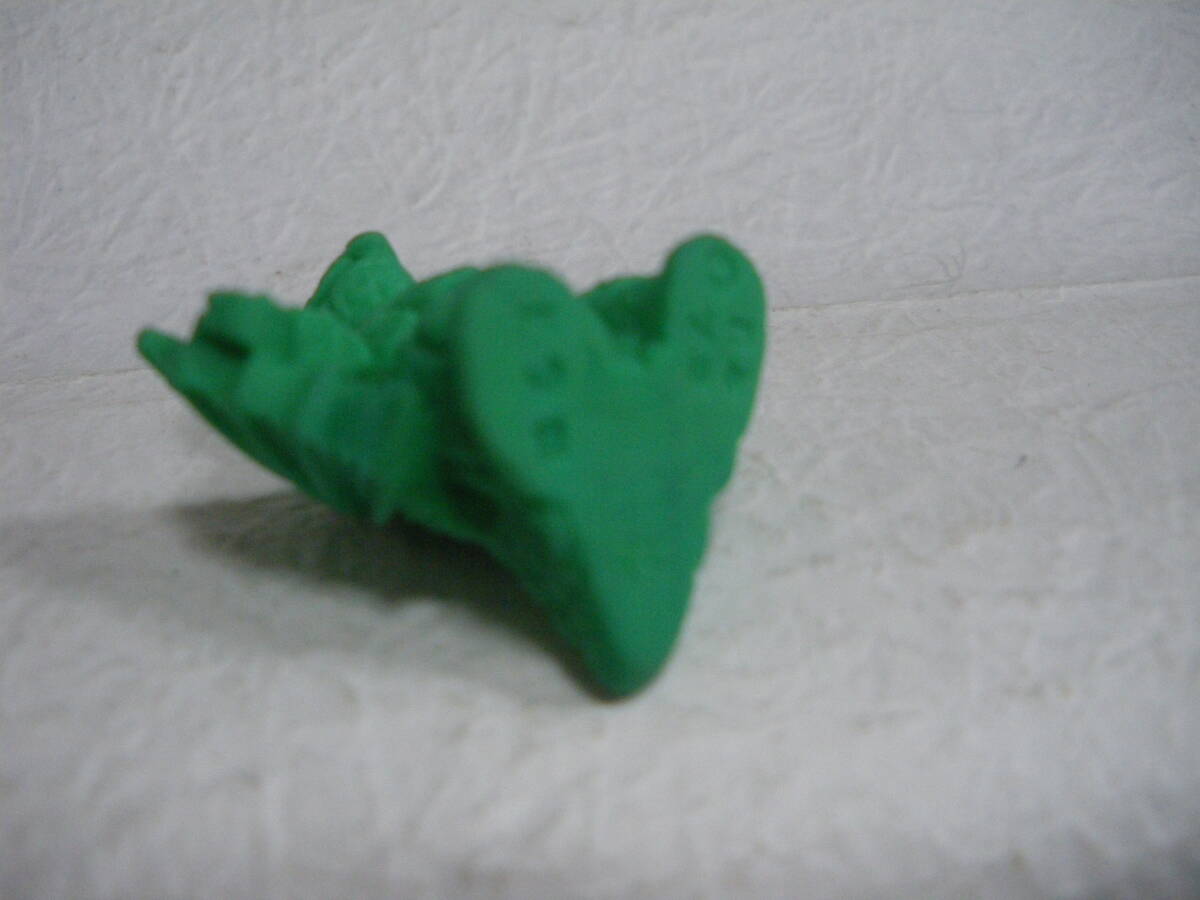 丸越　ドラコ　緑　小版　怪獣消しゴム　HG　正規　ヴィンテージ　怪彗星ツィフォン　ウルトラ怪獣　名鑑　ウルトラマン　同梱可_画像2