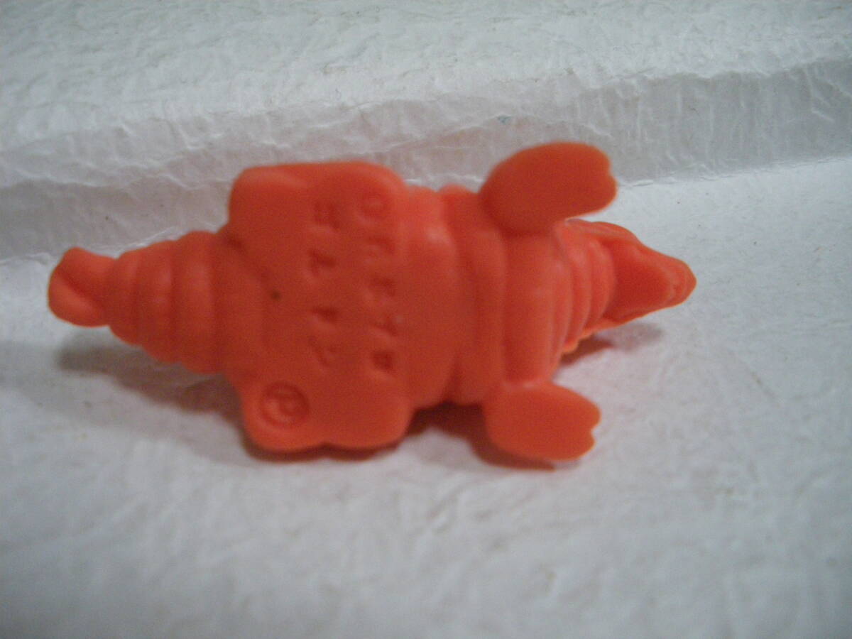 丸越　ゴルドン　赤　大版　怪獣消しゴム　HG　正規　ヴィンテージ　初期生産　ウルトラ怪獣　名鑑　ウルトラマン　同梱可_画像2