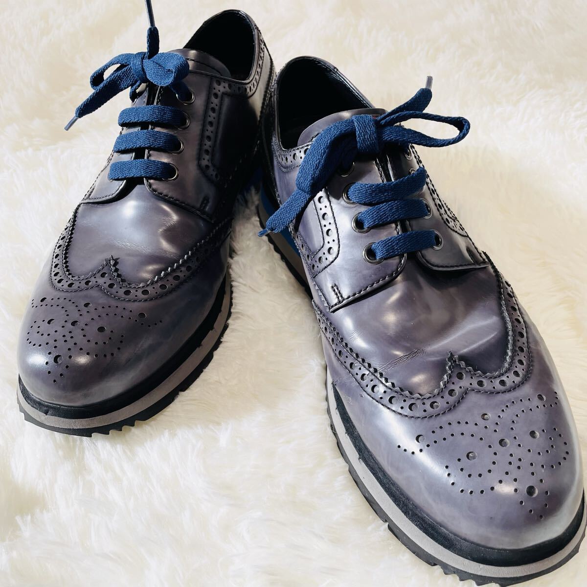 美品 PRADA プラダ メダリオン ウィングチップ 27.5cm ダークグレー