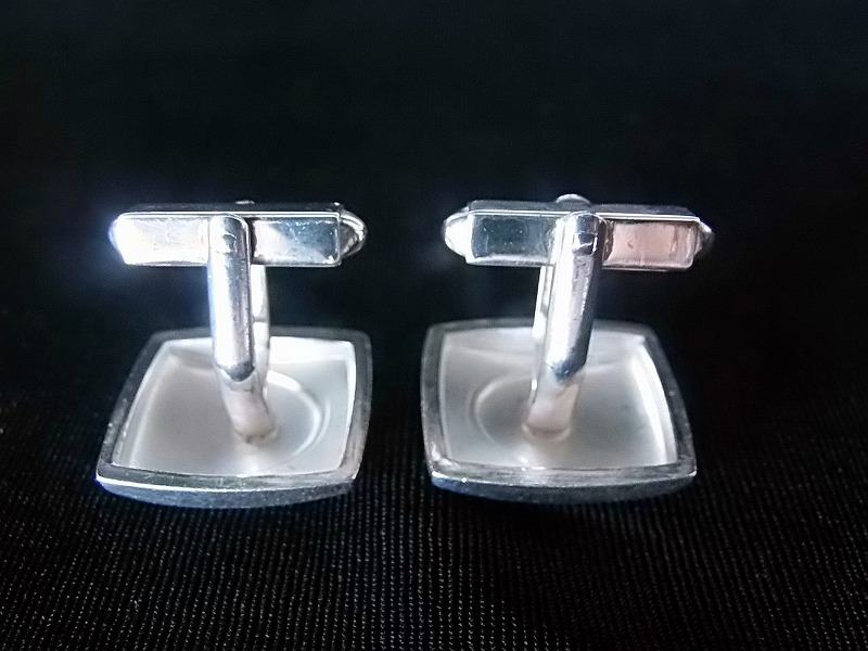 シルバー カフス 835刻印あり ■およその寸法/重さ:20×15×奥行18㎜/15g(2個で)■25~30年前購入/擦り疵・汚れ■送料¥180~_画像4